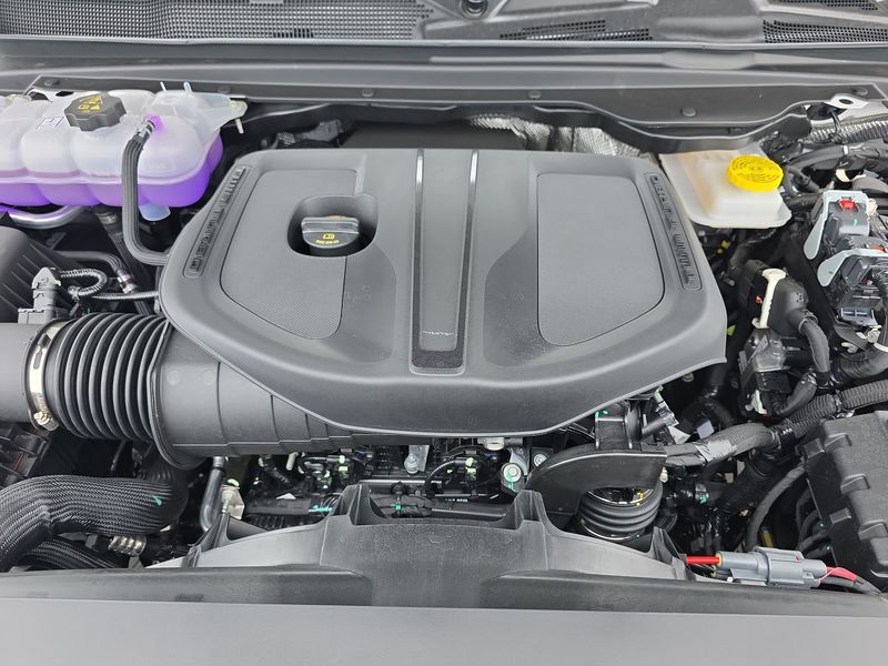 Thumbnail: 2026 RAM 1500 - 9