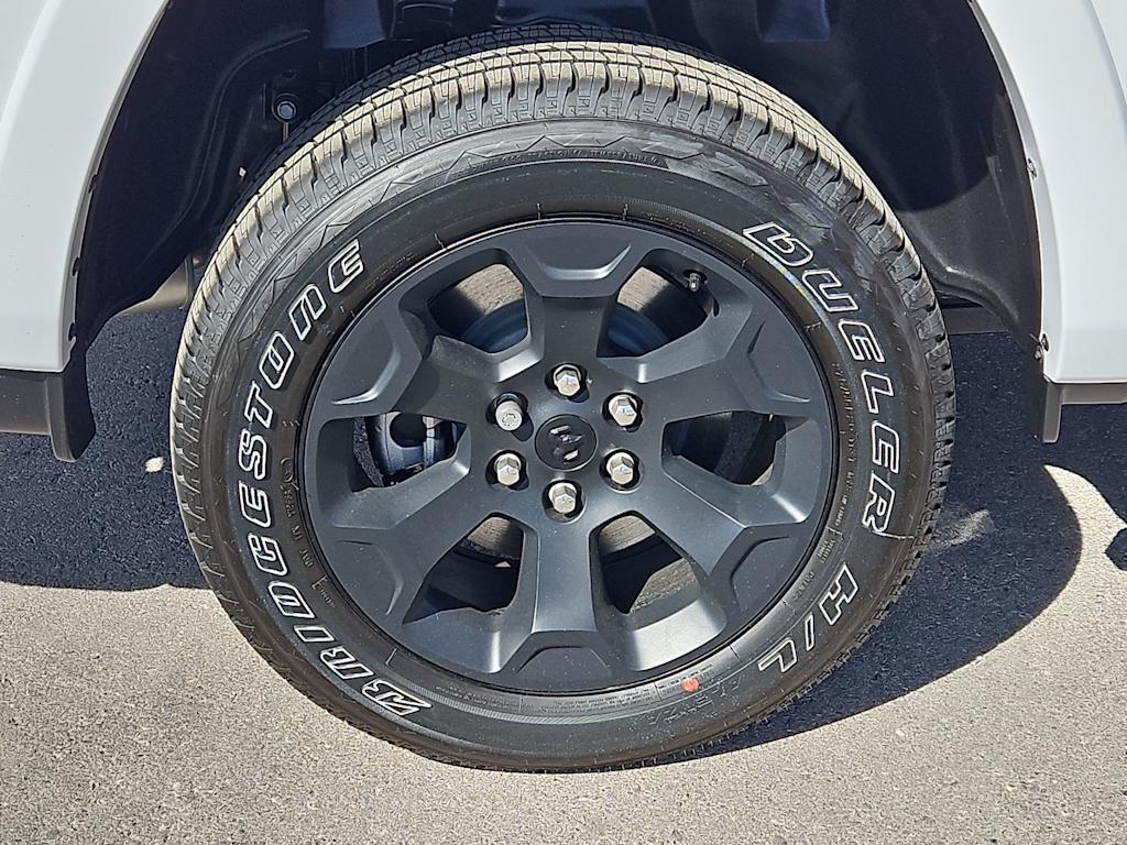 Thumbnail: 2026 RAM 1500 - 8