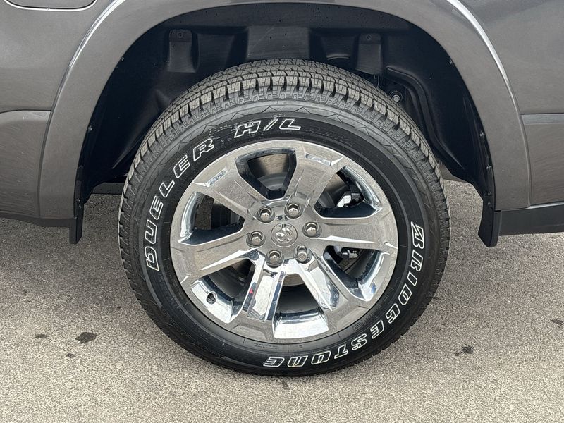 Thumbnail: 2026 RAM 1500 - 8