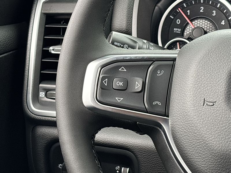 Thumbnail: 2026 RAM 1500 - 27