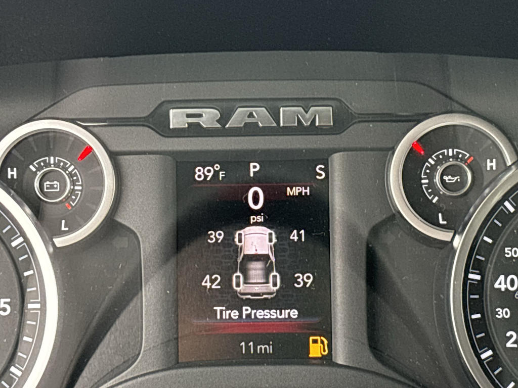 Thumbnail: 2026 RAM 1500 - 15