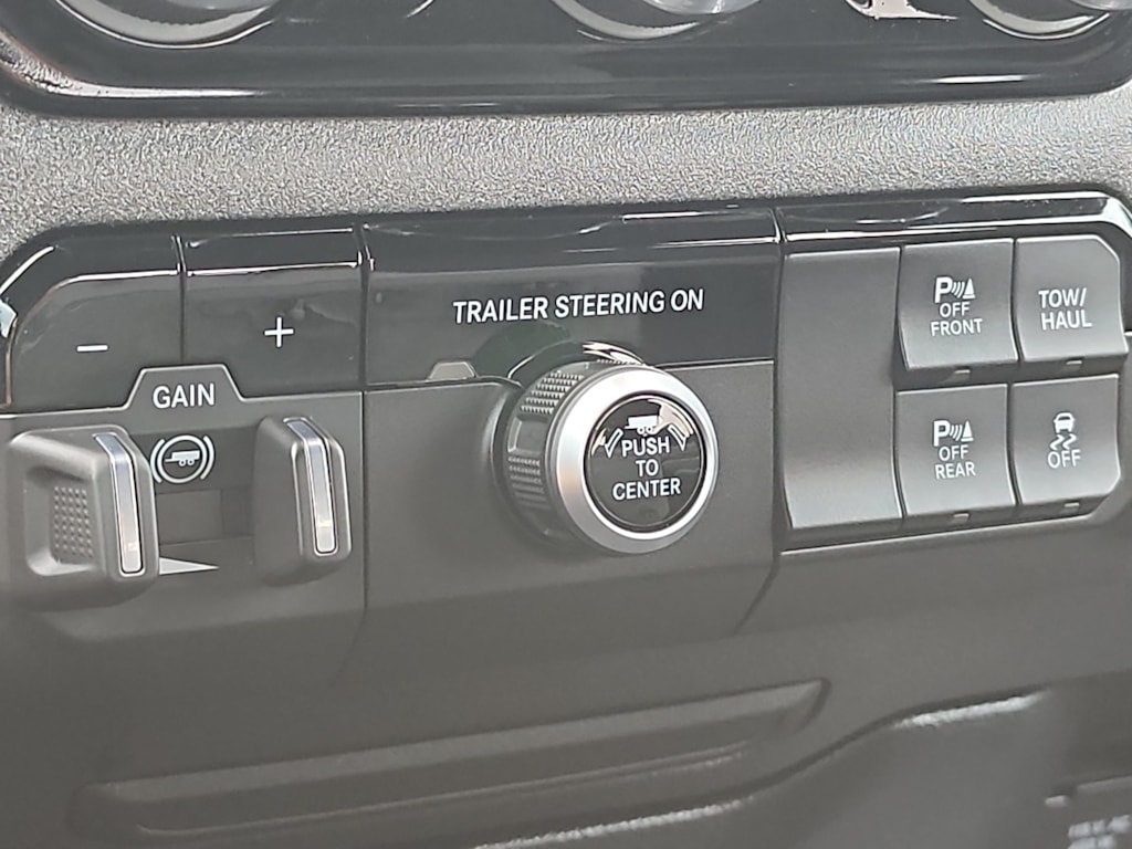 Thumbnail: 2026 RAM 1500 - 29