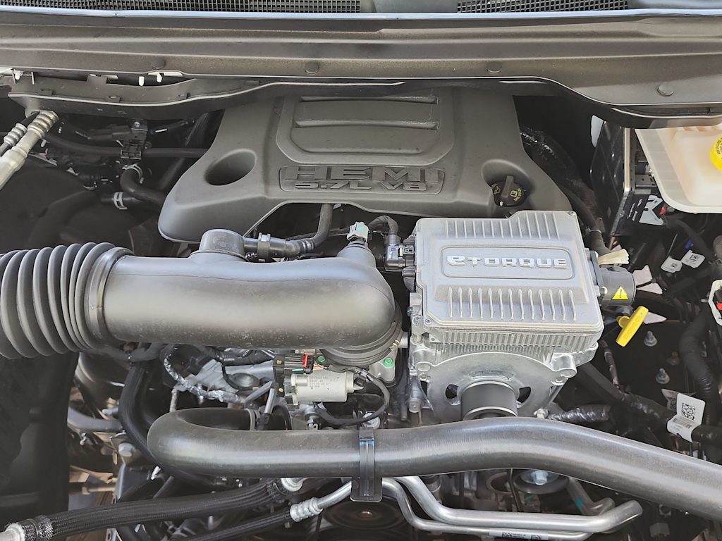 Thumbnail: 2026 RAM 1500 - 9