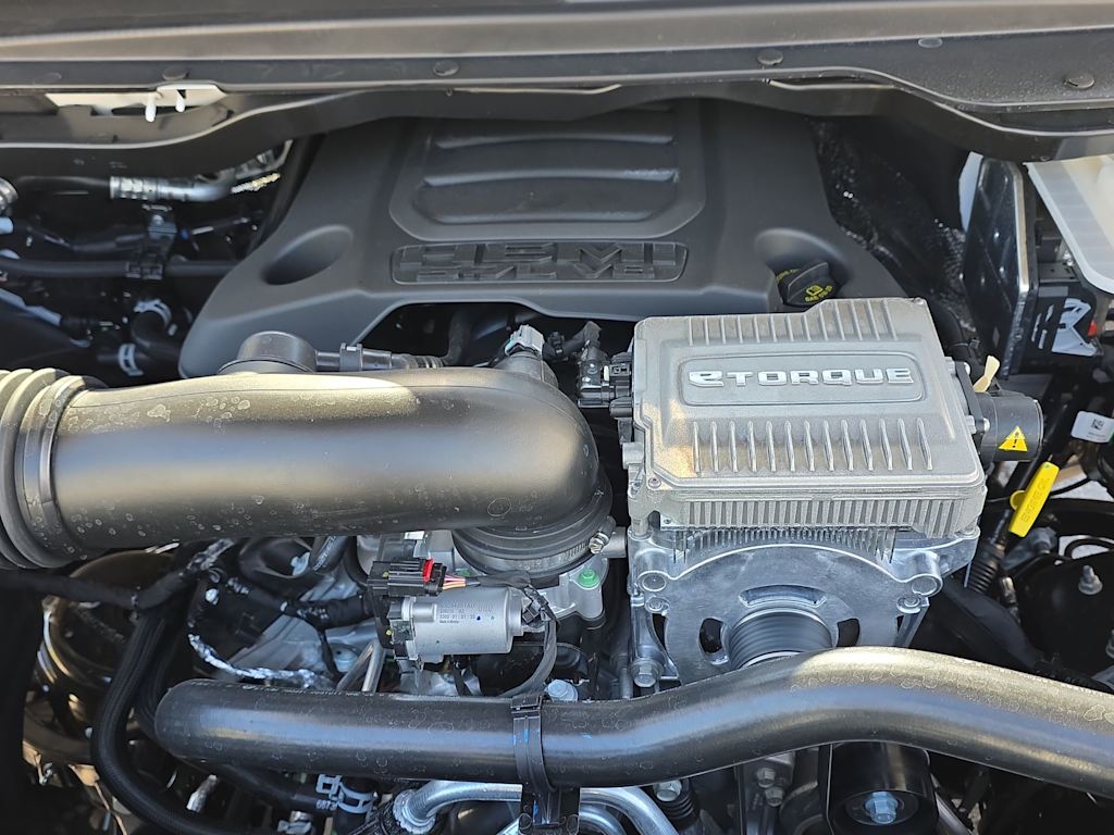 Thumbnail: 2026 RAM 1500 - 9