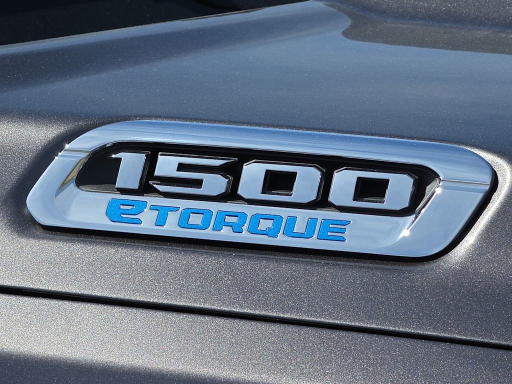 Thumbnail: 2026 RAM 1500 - 17