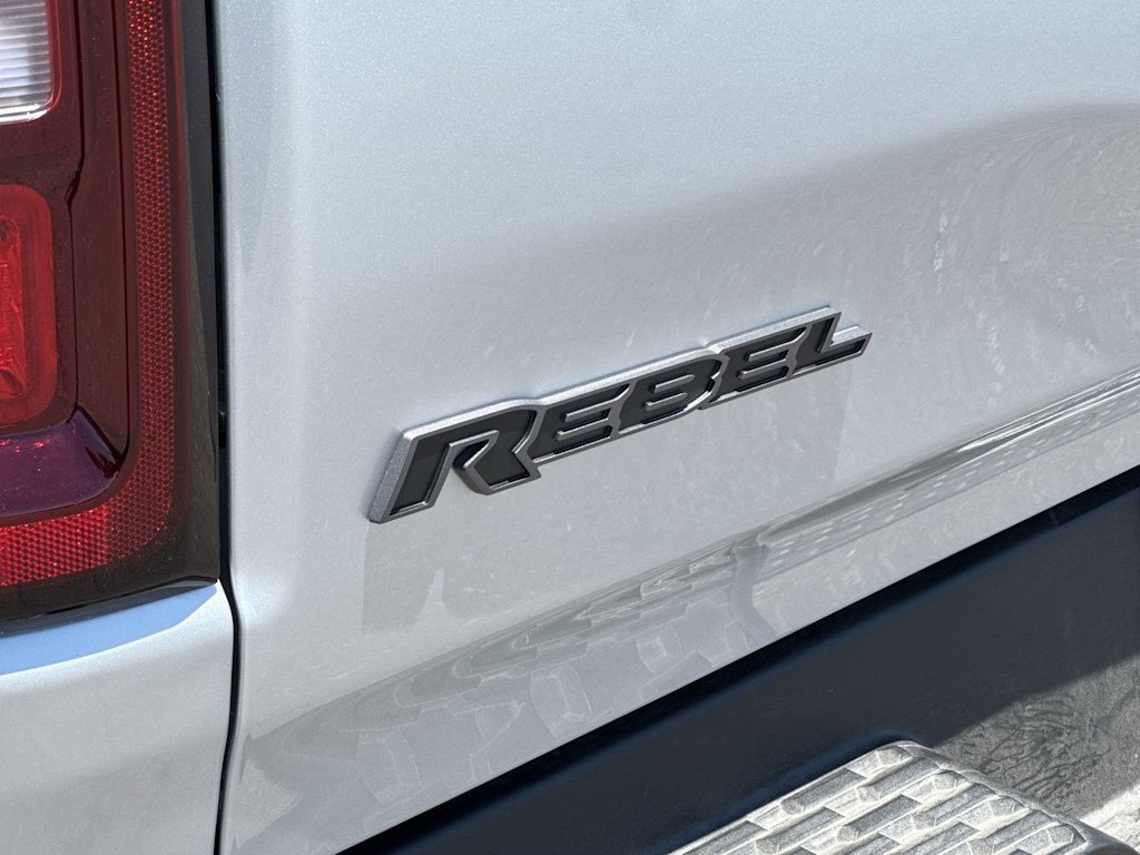 Thumbnail: 2026 RAM 1500 - 7