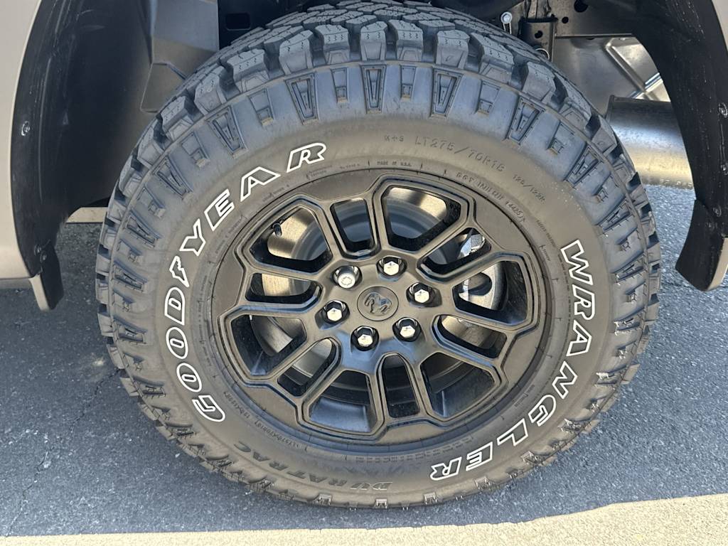 Thumbnail: 2026 RAM 1500 - 8