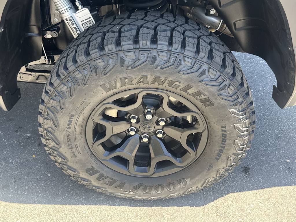 Thumbnail: 2026 RAM 1500 - 8