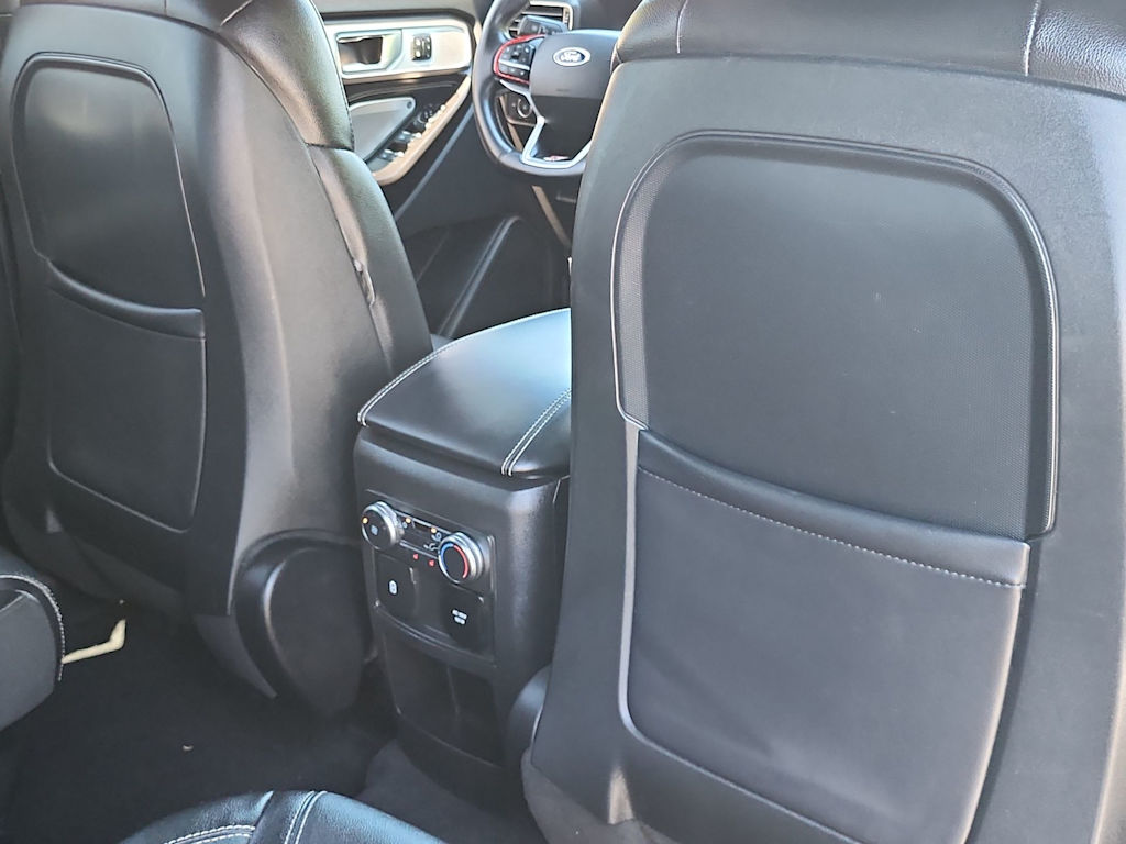 Thumbnail: 2020 Ford Explorer - 26