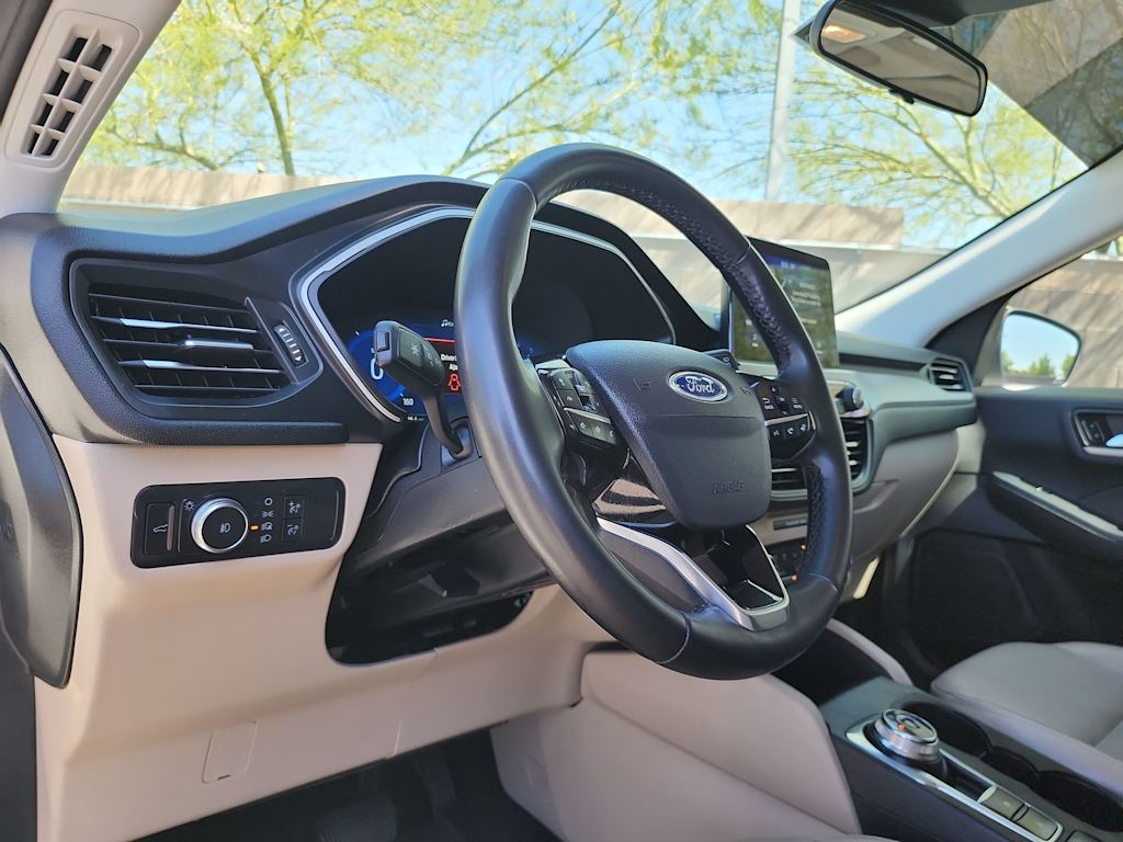 Thumbnail: 2021 Ford Escape - 2