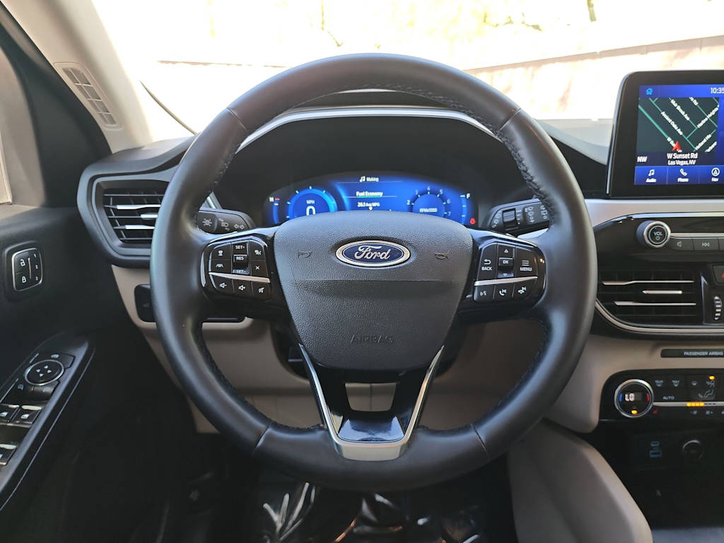 Thumbnail: 2021 Ford Escape - 14