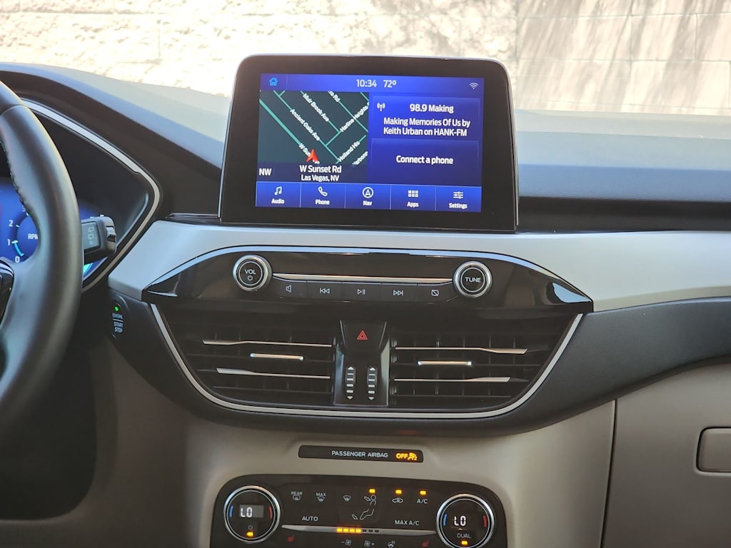 Thumbnail: 2021 Ford Escape - 15