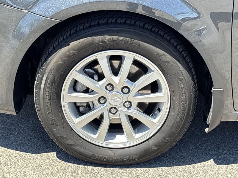 Thumbnail: 2018 Chevrolet Sonic - 8