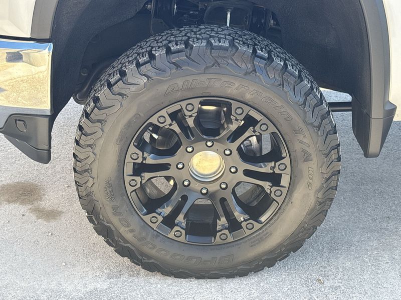 Thumbnail: 2020 Chevrolet Silverado 2500 - 8