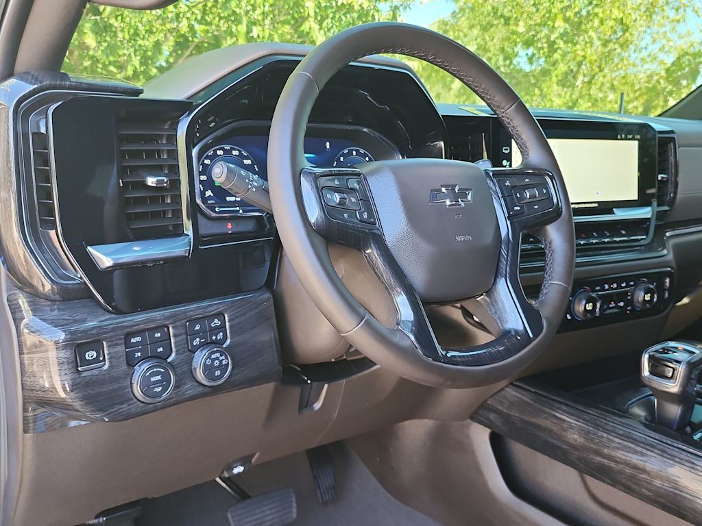 Thumbnail: 2024 Chevrolet Silverado 1500 - 2