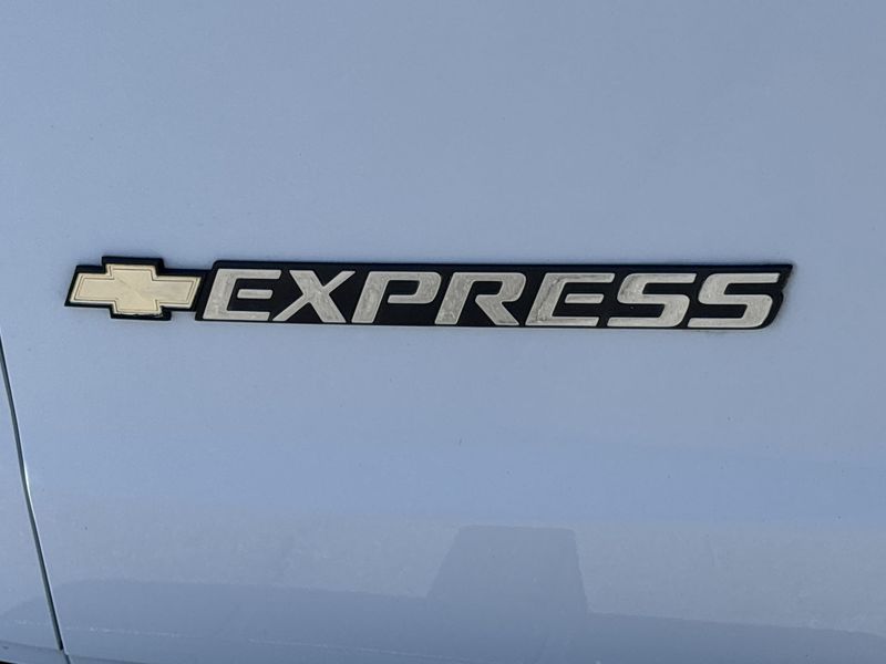 Thumbnail: 2022 Chevrolet Express - 6