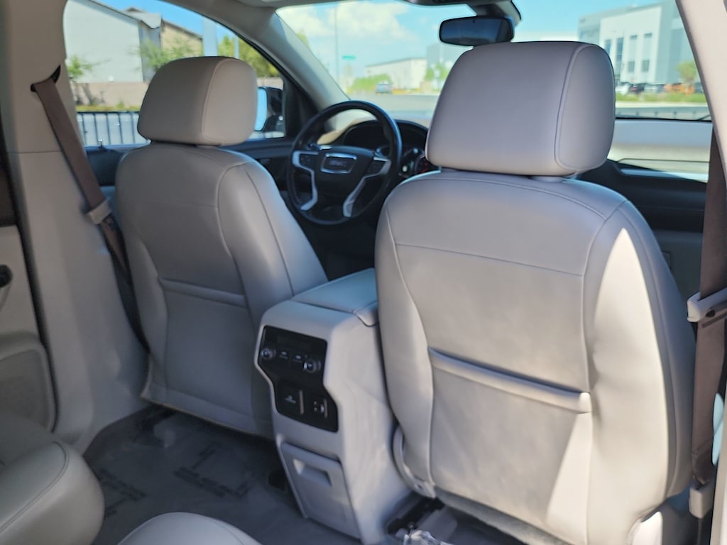Thumbnail: 2018 GMC Acadia - 28