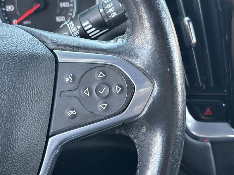 Thumbnail: 2022 Chevrolet Traverse - 27