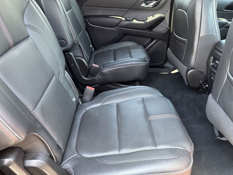 Thumbnail: 2022 Chevrolet Traverse - 22