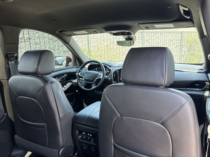 Thumbnail: 2022 Chevrolet Traverse - 11