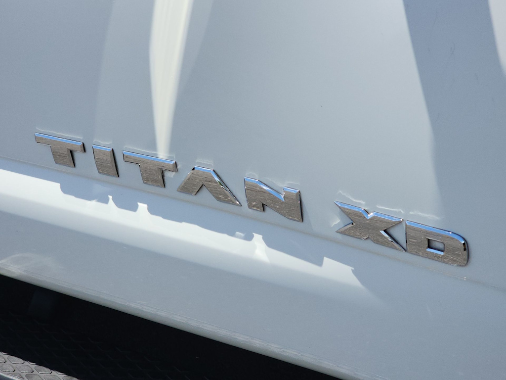 Thumbnail: 2017 Nissan Titan - 7