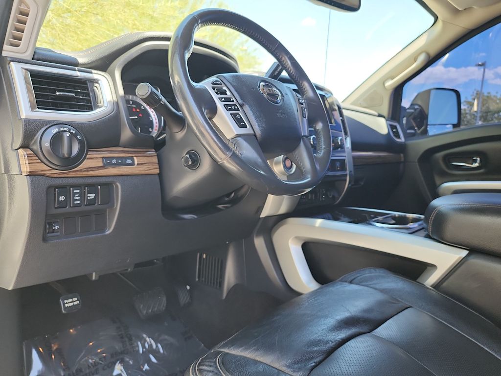 Thumbnail: 2017 Nissan Titan - 2