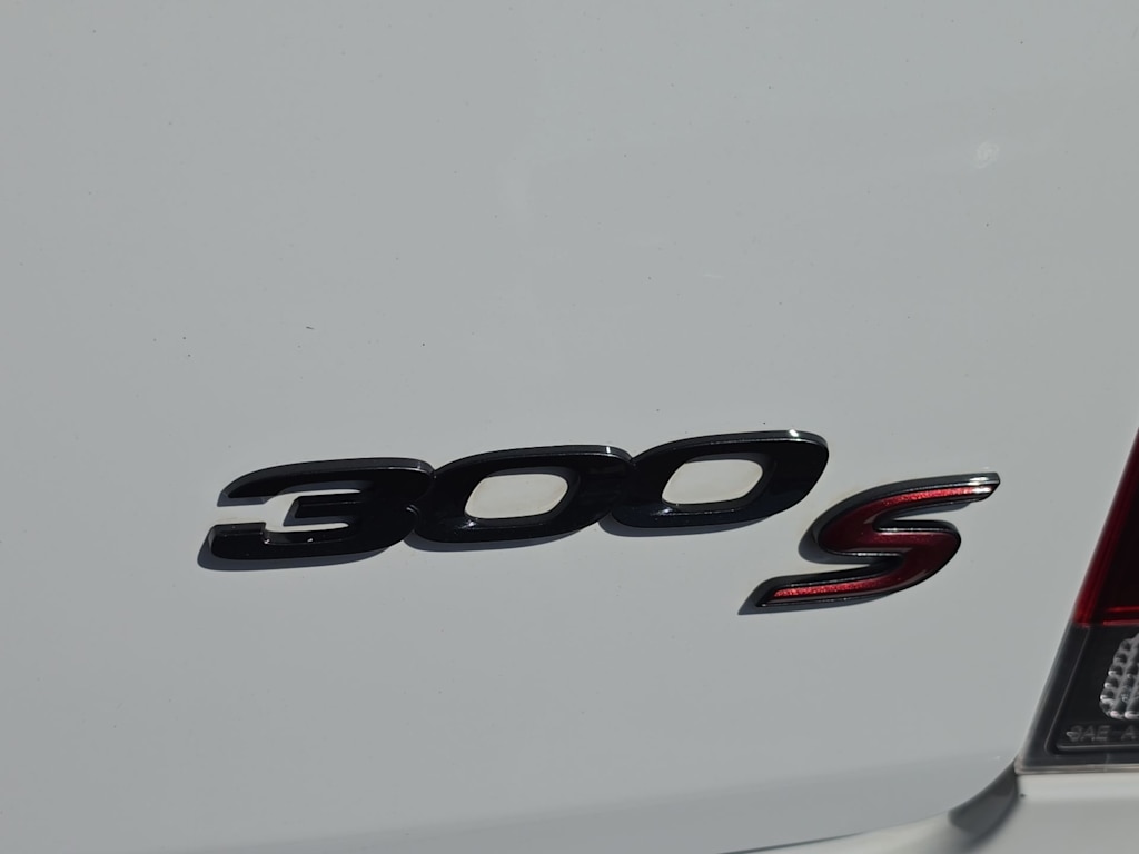 Thumbnail: 2023 Chrysler 300 - 6
