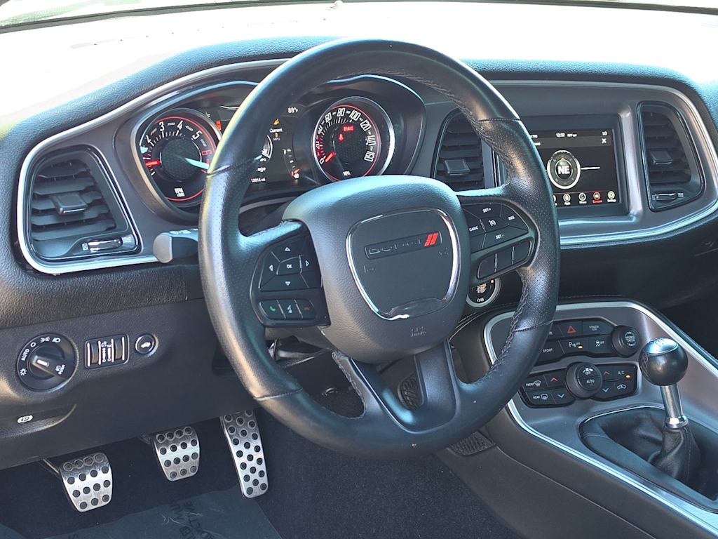 Thumbnail: 2022 Dodge Challenger - 2
