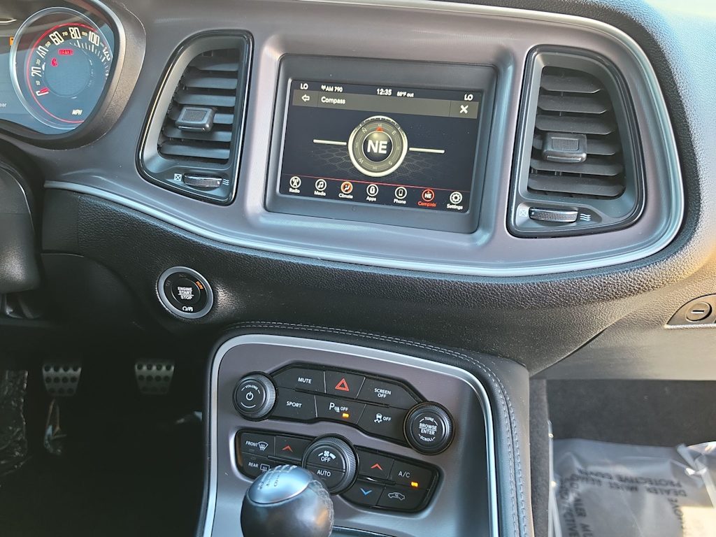 Thumbnail: 2022 Dodge Challenger - 15