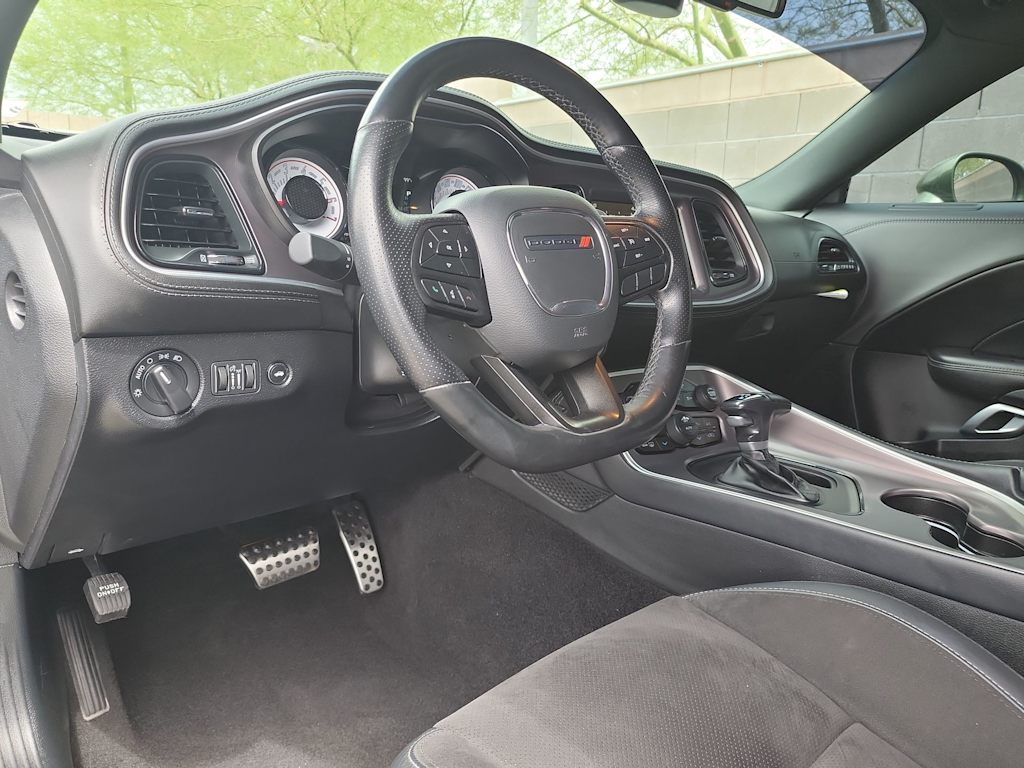 Thumbnail: 2022 Dodge Challenger - 2