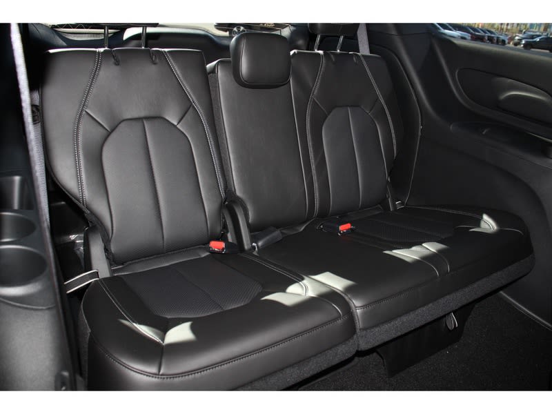 Thumbnail: 2025 Chrysler Pacifica - 26