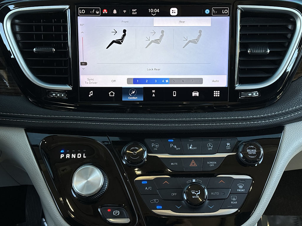 Thumbnail: 2022 Chrysler Pacifica - 15