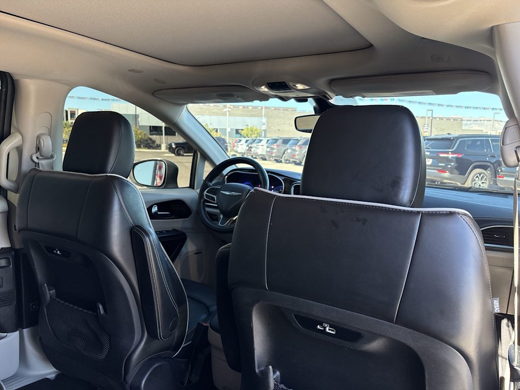 Thumbnail: 2022 Chrysler Pacifica - 13