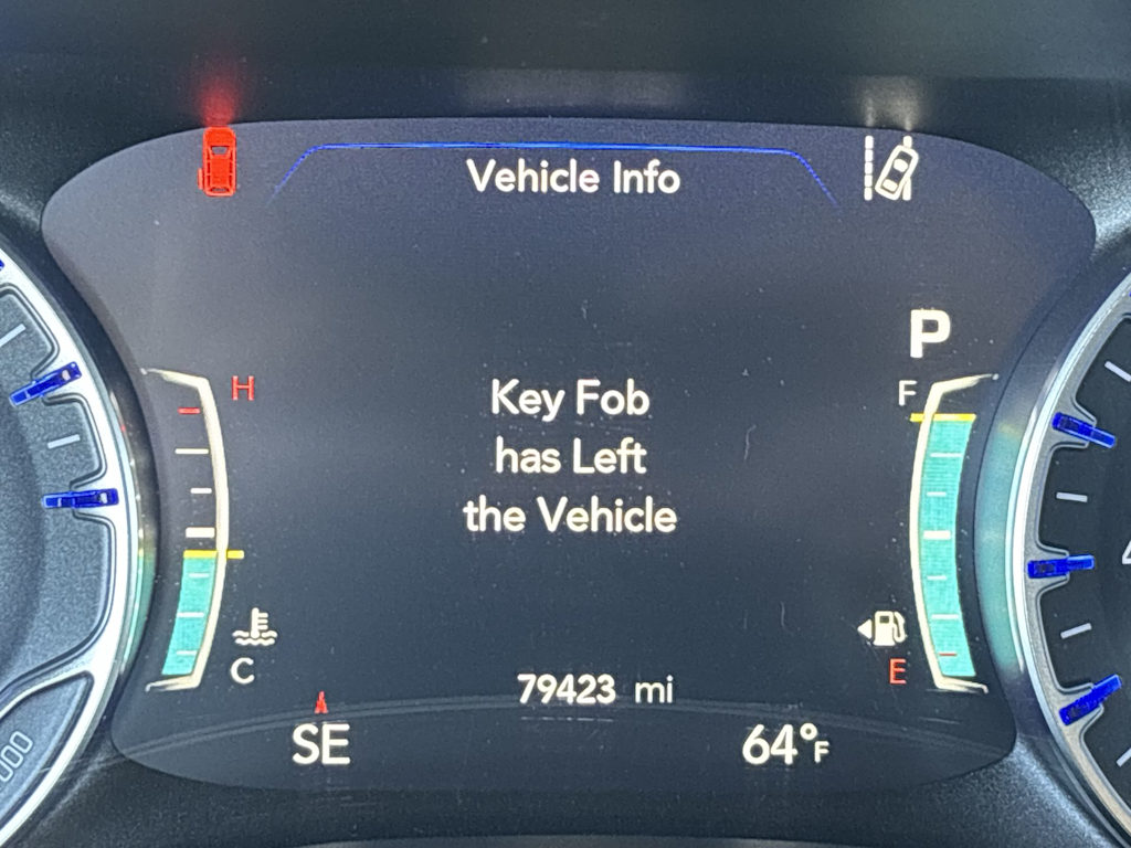 Thumbnail: 2022 Chrysler Pacifica - 16