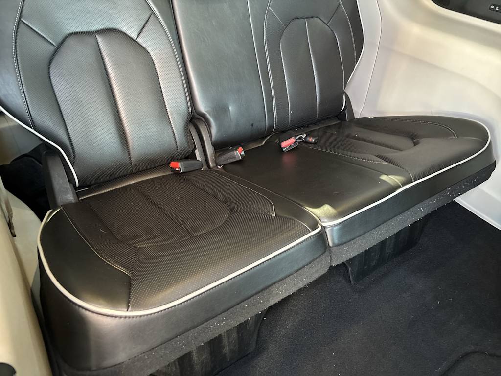 Thumbnail: 2022 Chrysler Pacifica - 29