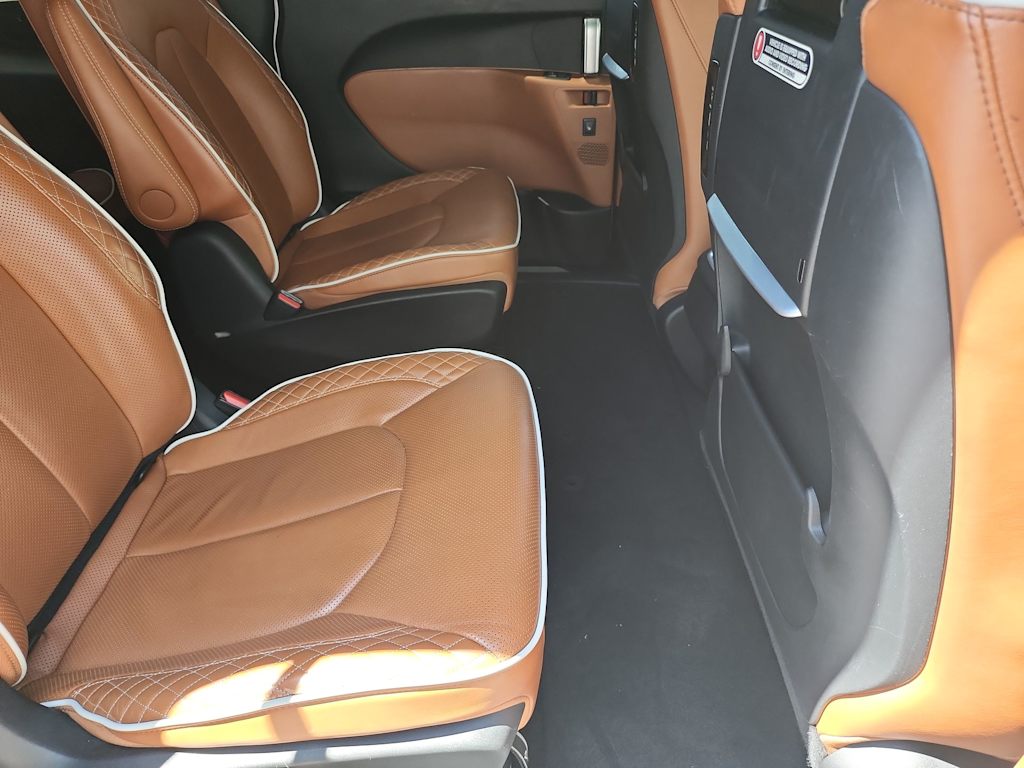Thumbnail: 2024 Chrysler Pacifica - 22