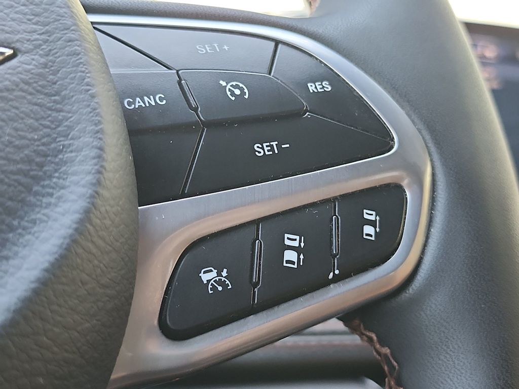 Thumbnail: 2024 Chrysler Pacifica - 27