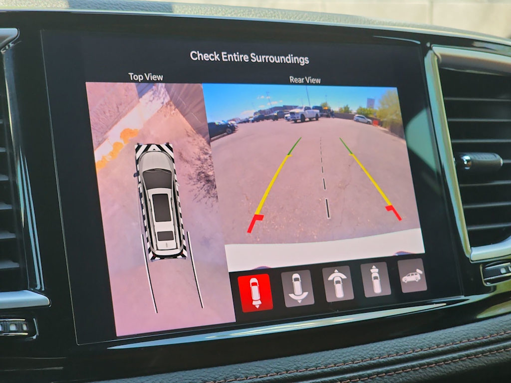 Thumbnail: 2024 Chrysler Pacifica - 24