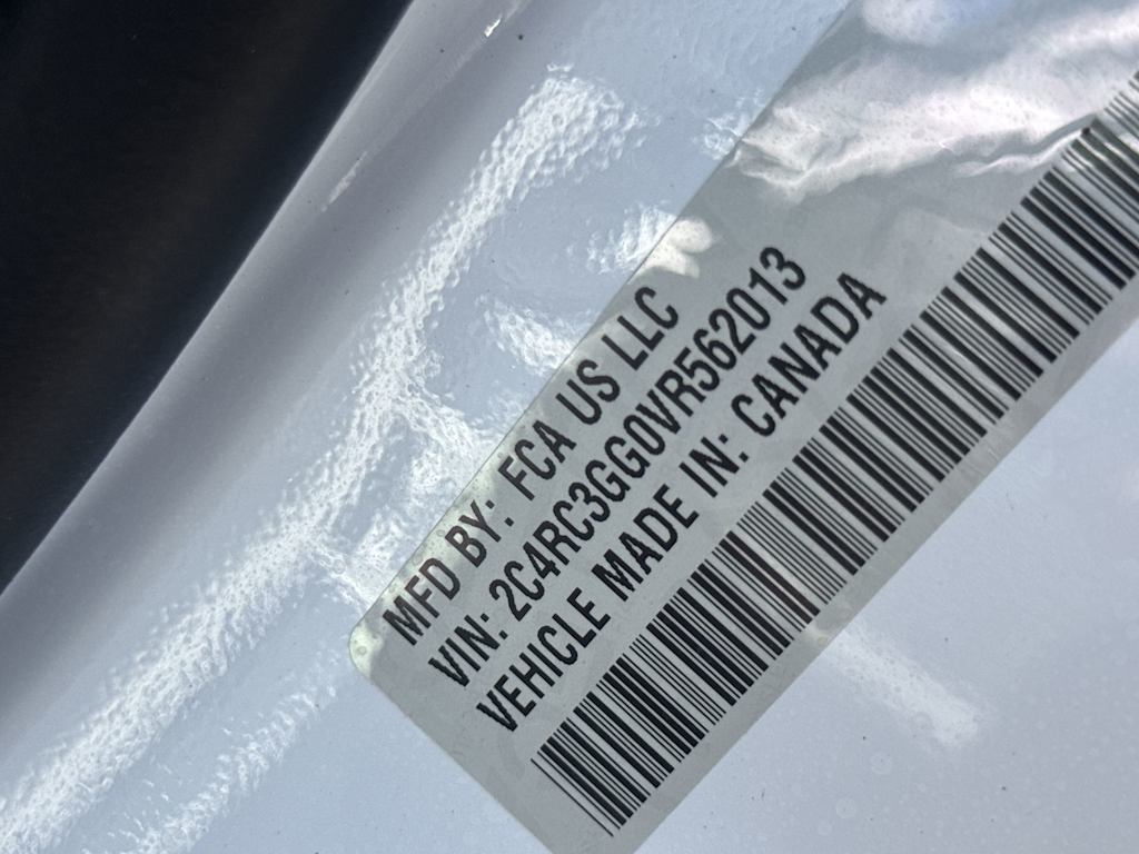 Thumbnail: 2027 Chrysler Pacifica - 17