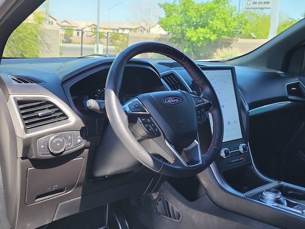 Thumbnail: 2022 Ford Edge - 2