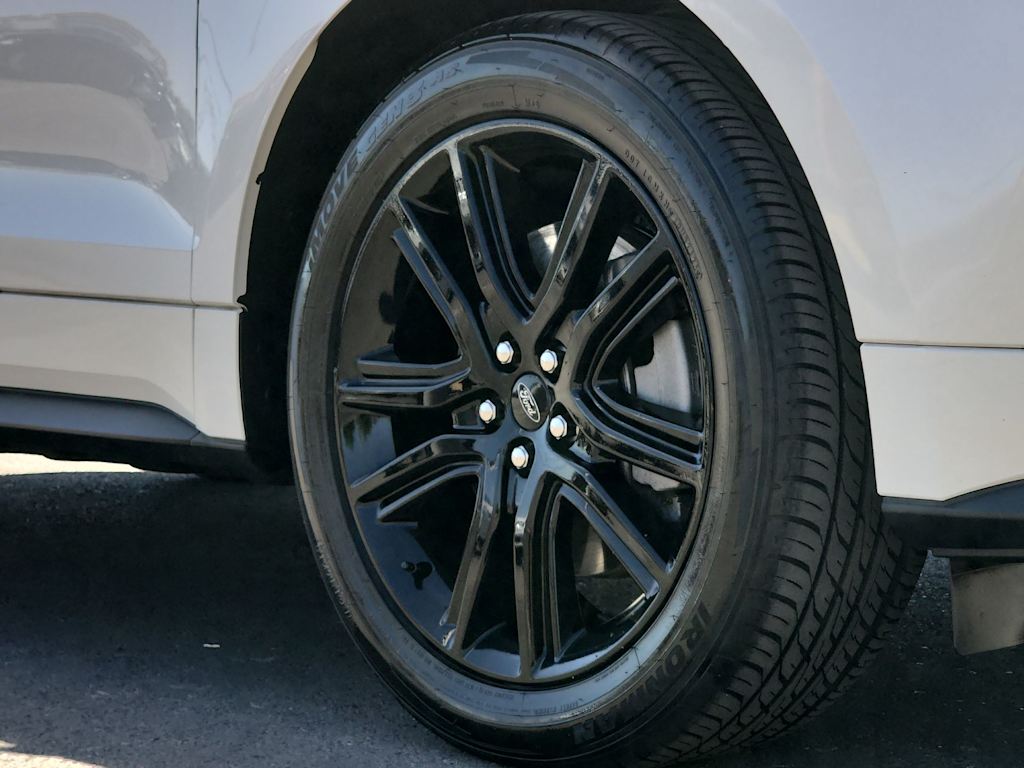 Thumbnail: 2022 Ford Edge - 8