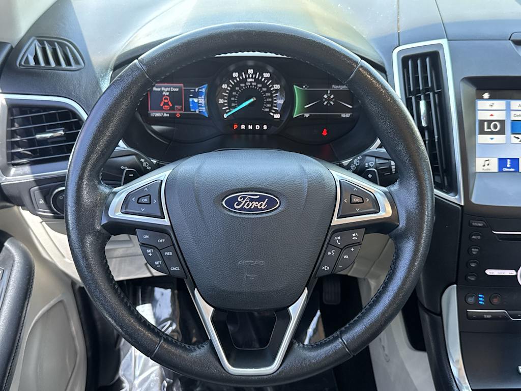 Thumbnail: 2016 Ford Edge - 13