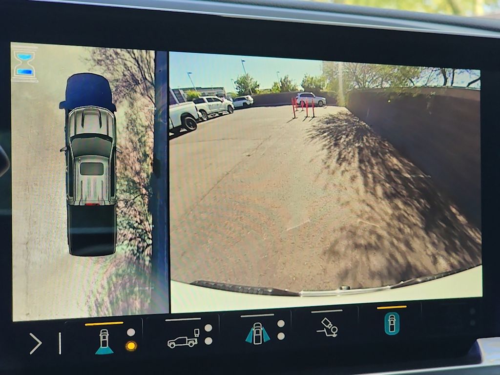 Thumbnail: 2023 Chevrolet Silverado 1500 - 26
