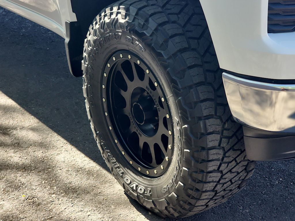 Thumbnail: 2023 Chevrolet Silverado 1500 - 8