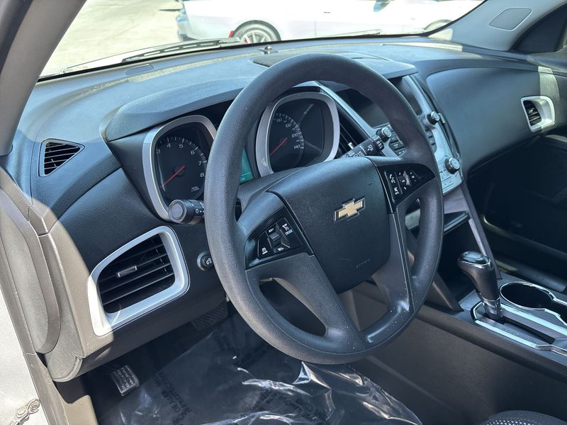 Thumbnail: 2017 Chevrolet Equinox - 2