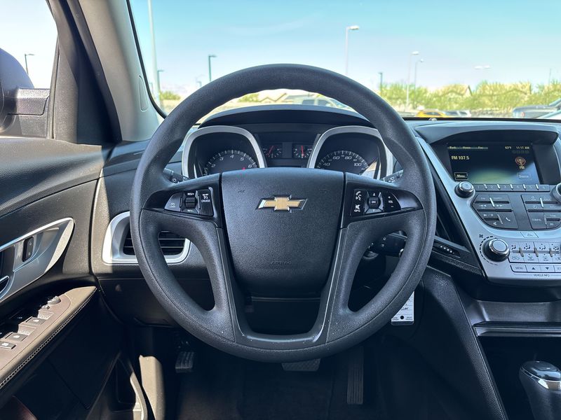 Thumbnail: 2017 Chevrolet Equinox - 14