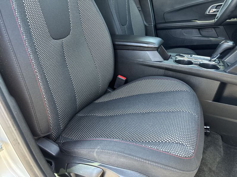 Thumbnail: 2017 Chevrolet Equinox - 24