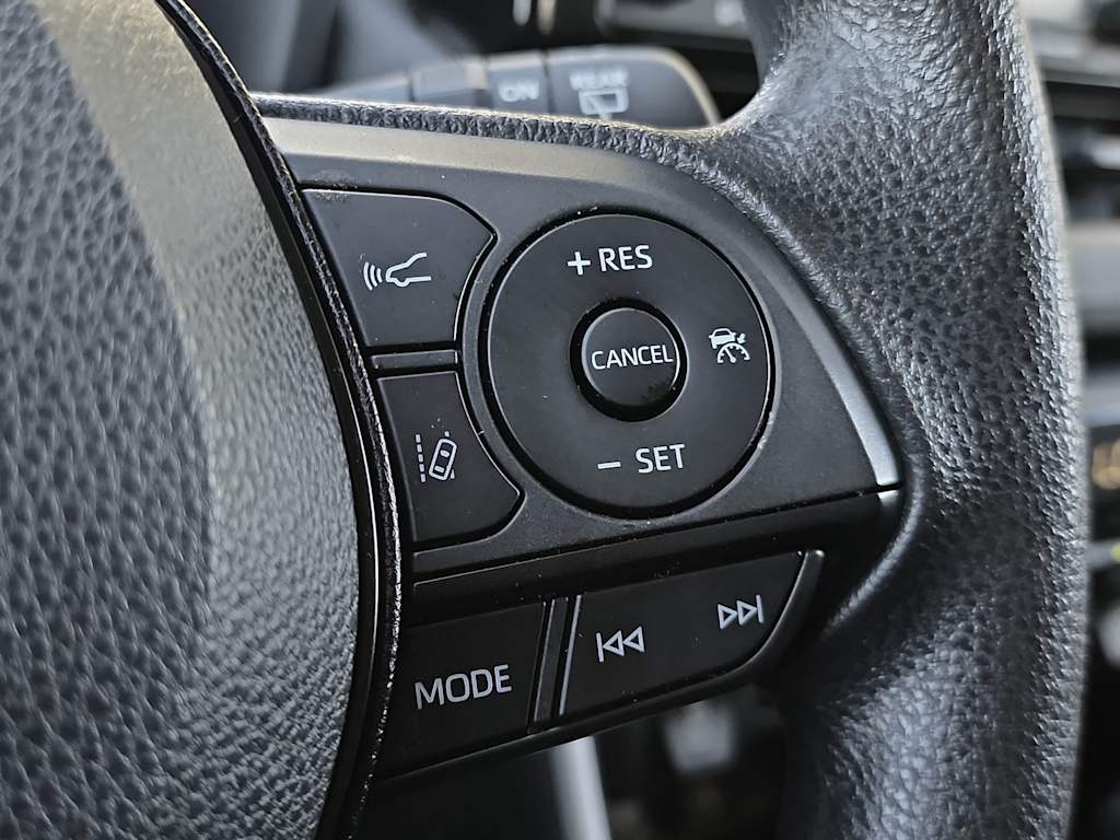 Thumbnail: 2022 Toyota RAV4 - 27
