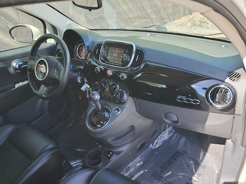 Thumbnail: 2019 Fiat 500 - 9