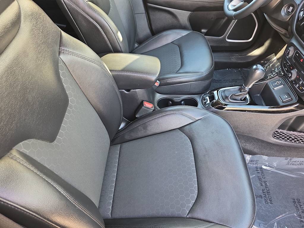 Thumbnail: 2019 Jeep Compass - 12